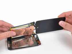 4th-gen iPod touch teardown reveals stealth antenna