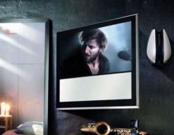 Bang & Olufsen 32-inch BeoVision 10 LED HDTV