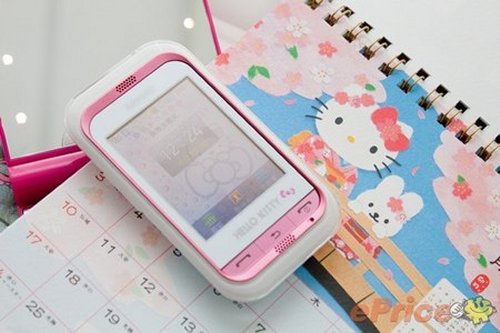 Samsung Taiwan has introduced the C3300 Hello Kitty edition, so you'll get 