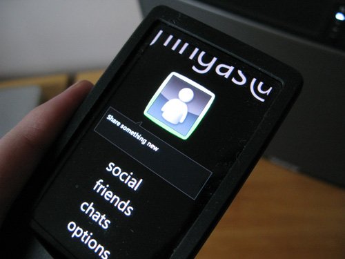 Zune HD gets Live Messenger, new games