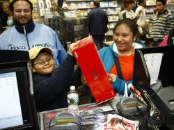 900K DS systems, 600K Wiis sold this week