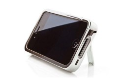 iKit launches Chrome iPhone 4 case with kickstand