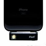 iFlash external flash for your iPhone