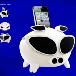 Cool iPig Motion-Sensing iPhone, iPod Speaker Dock