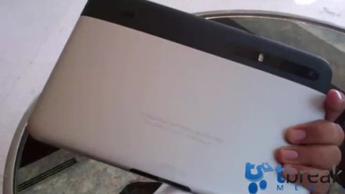 Silver Motorola XOOM tablet shows up on video