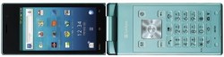 Sharp AQUOS Hybrid 007SH: World's first Clamshell Android phone