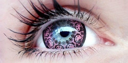 Hello Kitty contact lenses